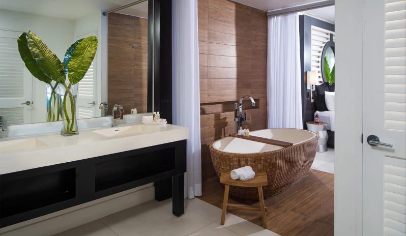 S Hotel Jamaica - Ocean View Junior Suite Double Bathroom